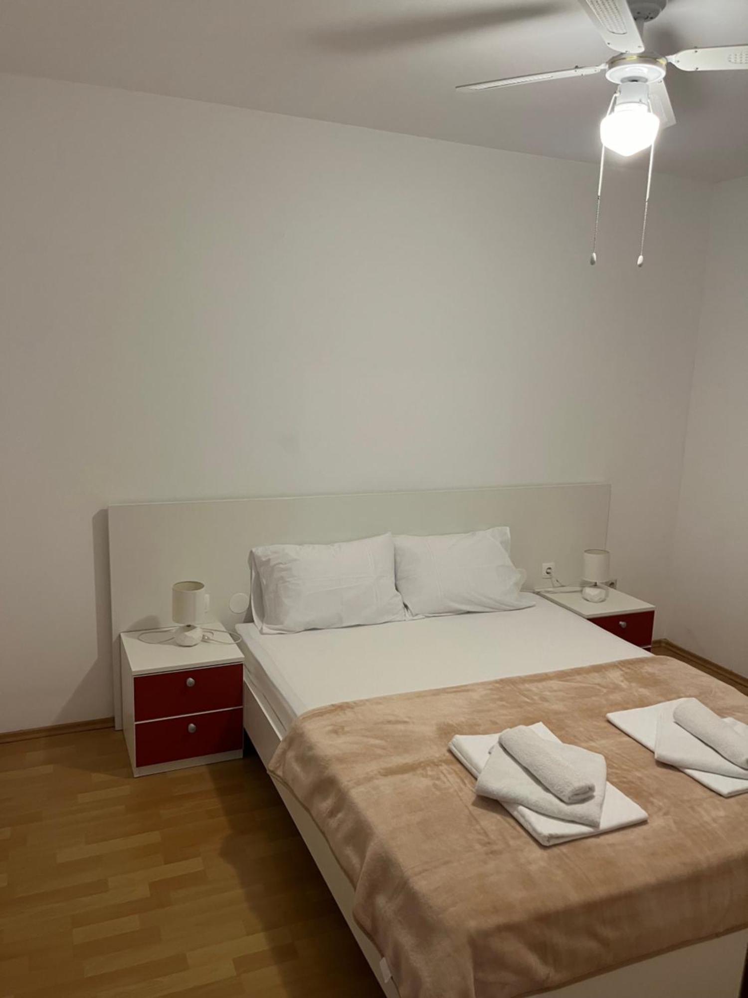 Apartments Hanka Njivice Eksteriør billede